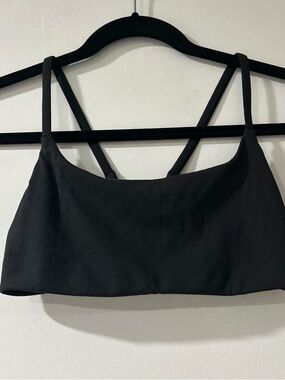 Black Strappy Lululemon racer back bra